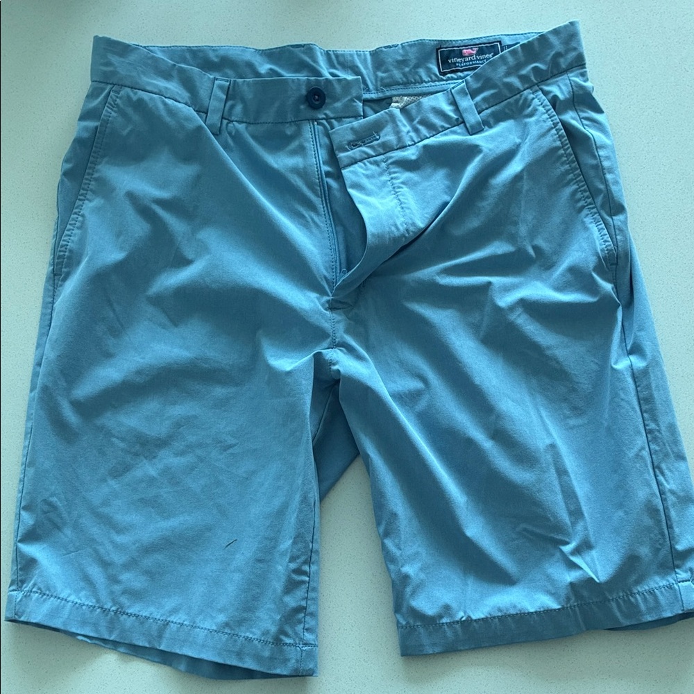 Vineyard Vines Men's Breaker Shorts in Light Blue
